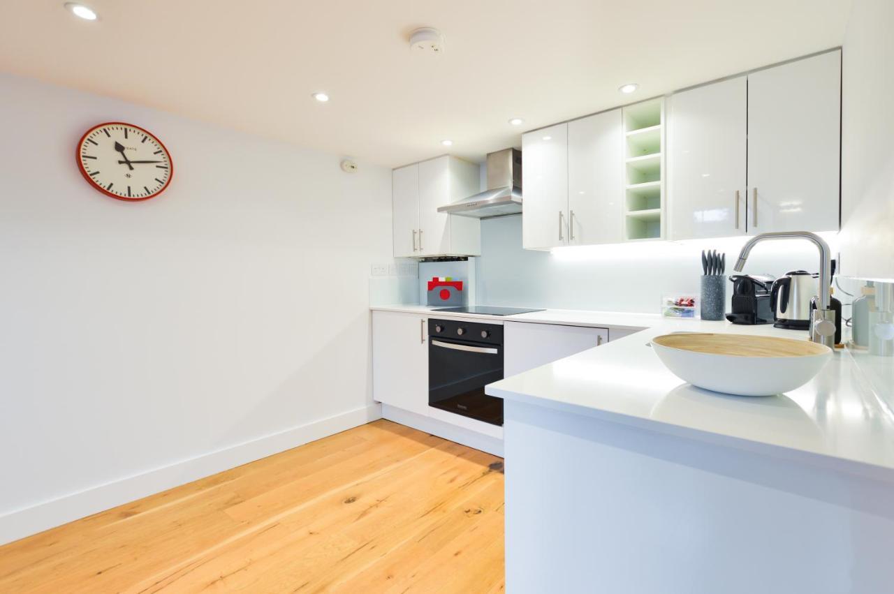 Spacious West Hampstead Apartment With Mezzanine Bedroom By Concept Apartments Londyn Zewnętrze zdjęcie