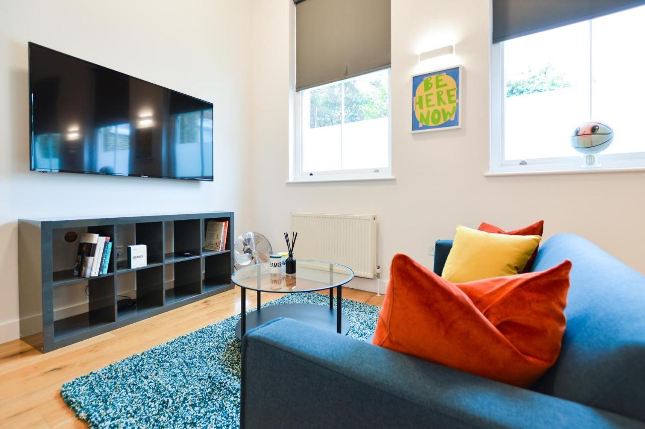 Spacious West Hampstead Apartment With Mezzanine Bedroom By Concept Apartments Londyn Zewnętrze zdjęcie